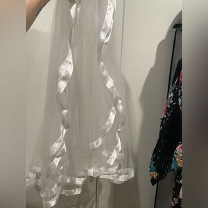 White wedding / bridal veil